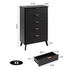 Commode cannelée pour chambre à coucher avec 5 tiroirs profonds, chiffonnier de 120 cm de haut avec plateau en faux marbre, design à profil incurvé, commode moderne en bois
