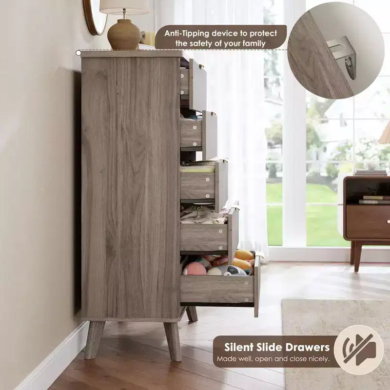 Commode cannelée pour chambre à coucher avec 5 tiroirs profonds, chiffonnier de 120 cm de haut avec plateau en faux marbre, design à profil incurvé, commode moderne en bois
