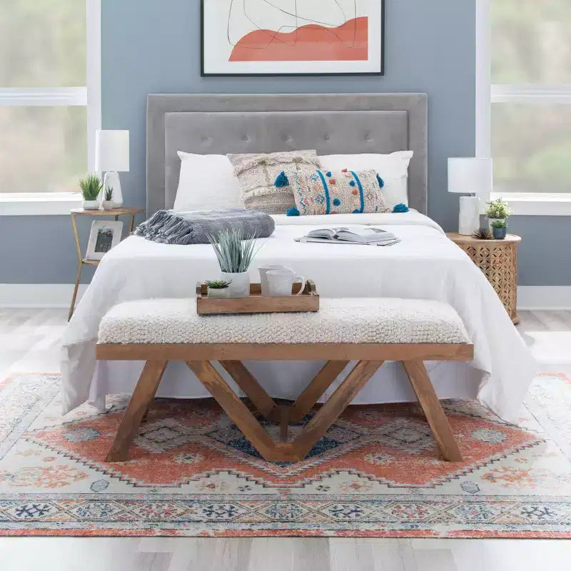 Banc en bois de manguier massif 45° Boho, rembourré en tissu texturé crème, brun