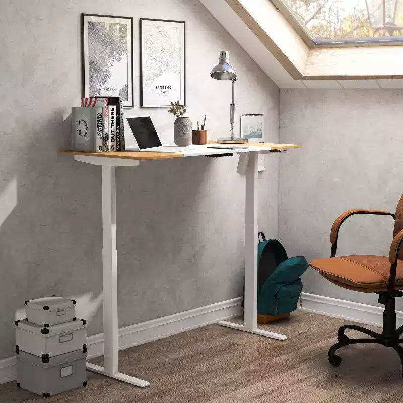 Bureau debout réglable en métal blanc : Station de travail ergonomique moderne, 120 cm de large