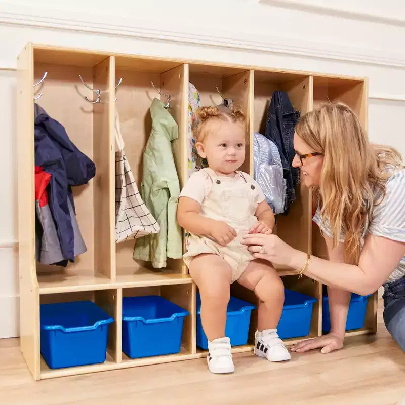 Vestiaire enfant 5 sections avec banc et 5 bacs de rangement à façade évidée