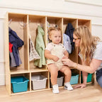 Vestiaire enfant 5 sections avec banc et 5 bacs de rangement à façade évidée