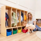 Vestiaire enfant 5 sections avec banc et 5 bacs de rangement à façade évidée