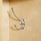 Vestiaire enfant 5 sections avec banc et 5 bacs de rangement à façade évidée