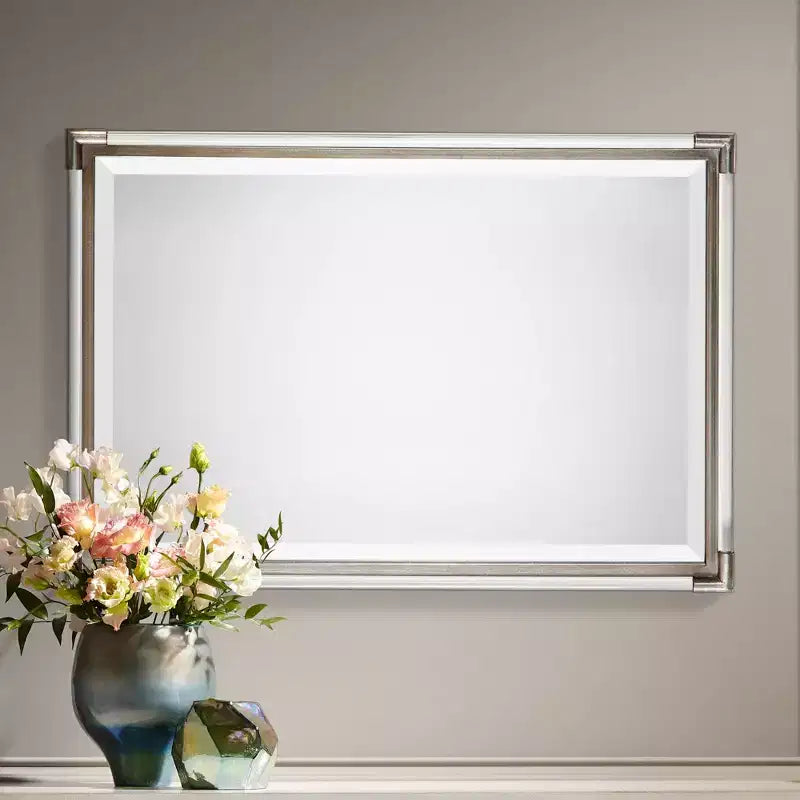 Miroir Mural Rectangulaire Décoratif de Coiffeuse, Moderne, Biseauté, Cadre en Feuilles d'Argent et Tiges en Acrylique, 23" de Large, pour Salle de Bain, Chambre à Coucher, Maison