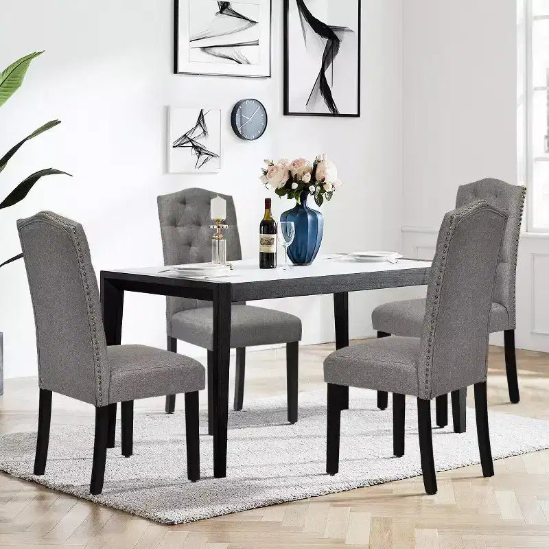 Lot de 4 chaises de salle à manger capitonnées avec bordure cloutée et pieds en bois de caoutchouc